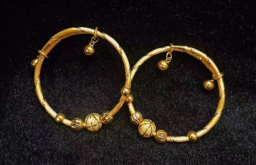 黄金首饰和金条，哪个更保值？